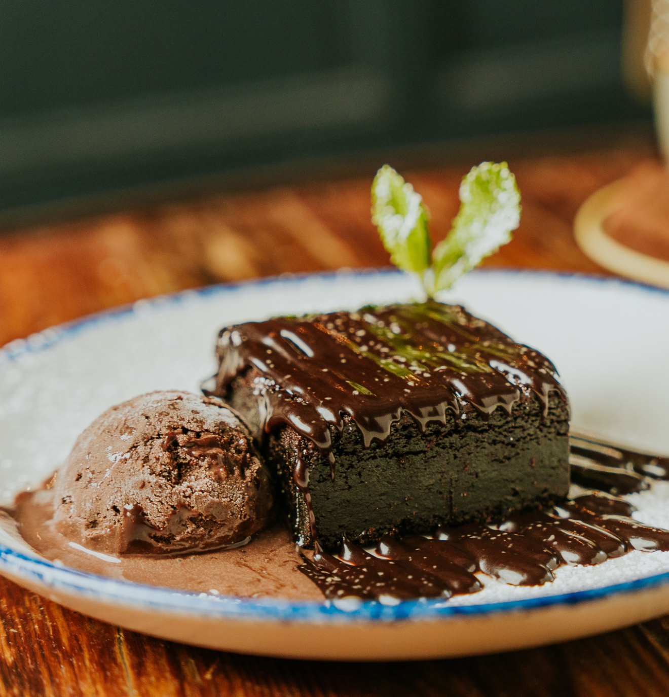 Dinner & Dining at The Paisley Pear in Brackley